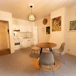 Villa Capsule Camelia Un Charme Montois Mons