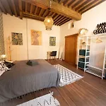 Capsule Camelia Un Charme Montois *