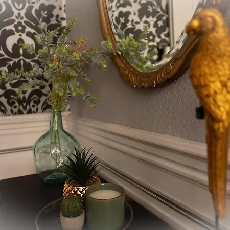 Camelia, Un Charme Montois 别墅 *