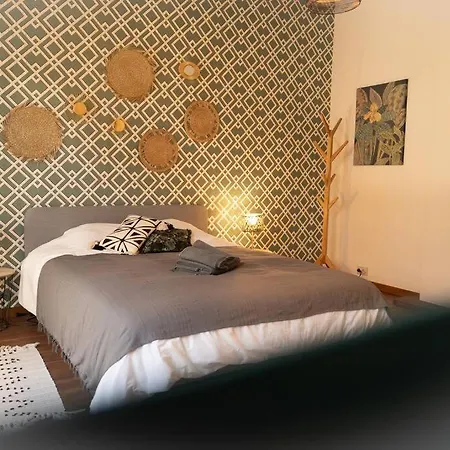 Villa Camelia, Un Charme Montois