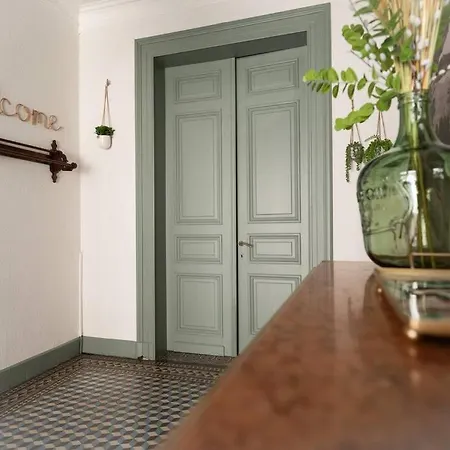 Camelia, Un Charme Montois * 蒙斯