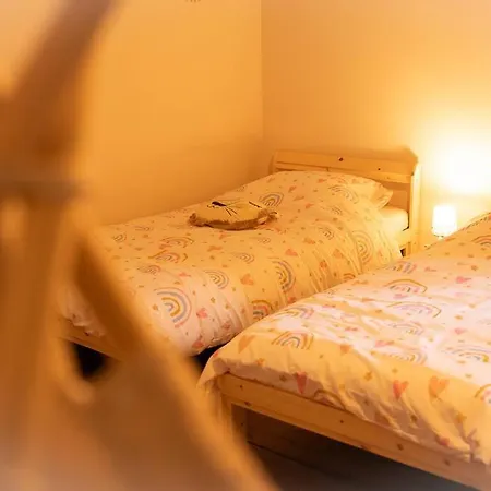 Villa Camelia, Un Charme Montois