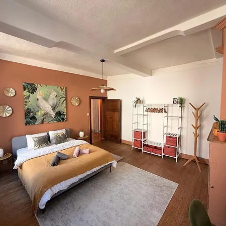 Capsule Camelia Un Charme Montois Villa *