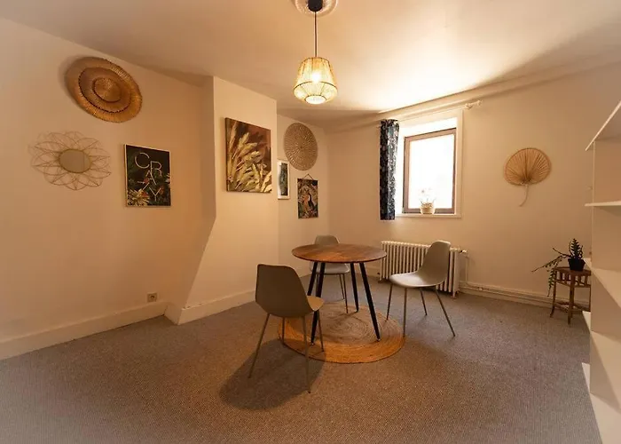 Camelia, Un Charme Montois